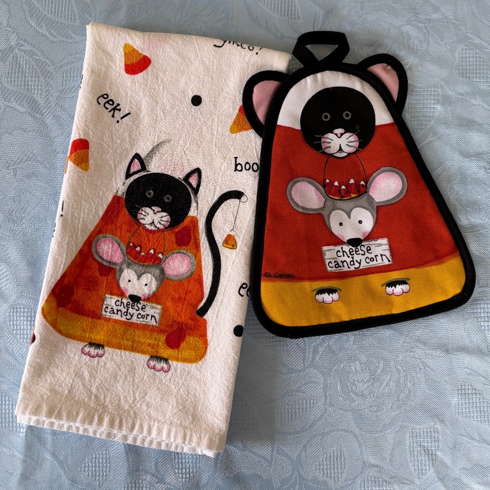Halloween Kitchen Towel & Potholder